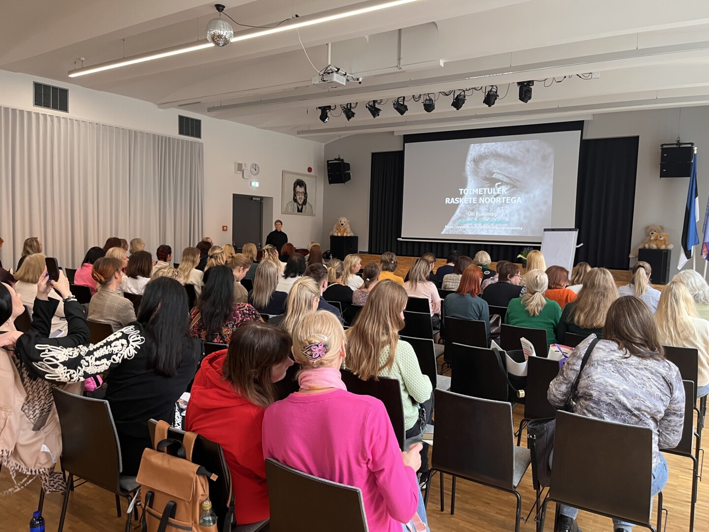 „Usaldan sind, mõista mind“ seminar tõi fookusesse varajase märkamise ja koostöö tähtsuse 16. aprillil toimus Jõgeva Põhikoolis haridus- ja noortevaldkonna semi
